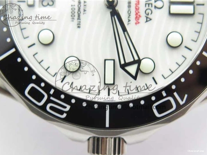 0410 2019 Seamaster Diver 300M OMF Best Edition Black Ceramic White Dial on Black Rubber Strap A WaterResistant 7938